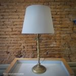 Pie de pantalla-Candelabro