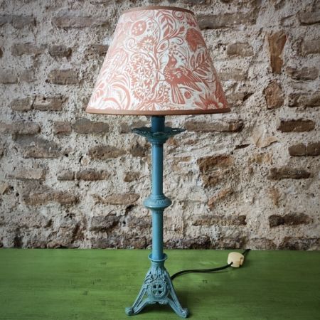 Pie -candelabro-pantalla