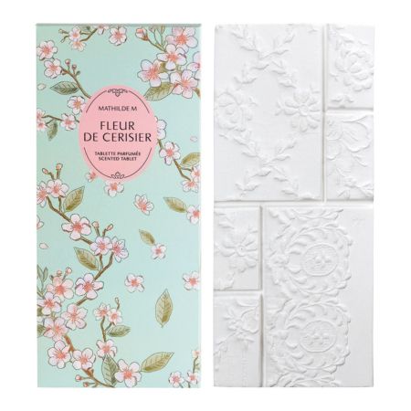tablet-secret-d-armoire-fleur-de-cerisier