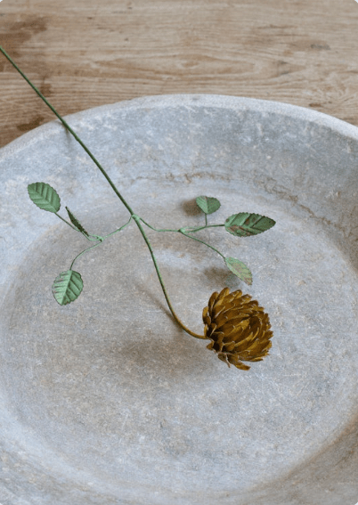 Flor Metal Golden Bloom
